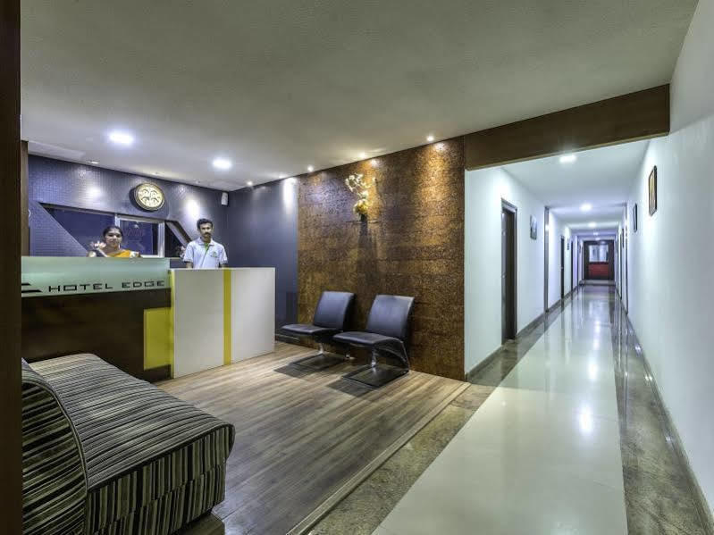 Treebo Trend Edge St Marks Road Bangalore Buitenkant foto