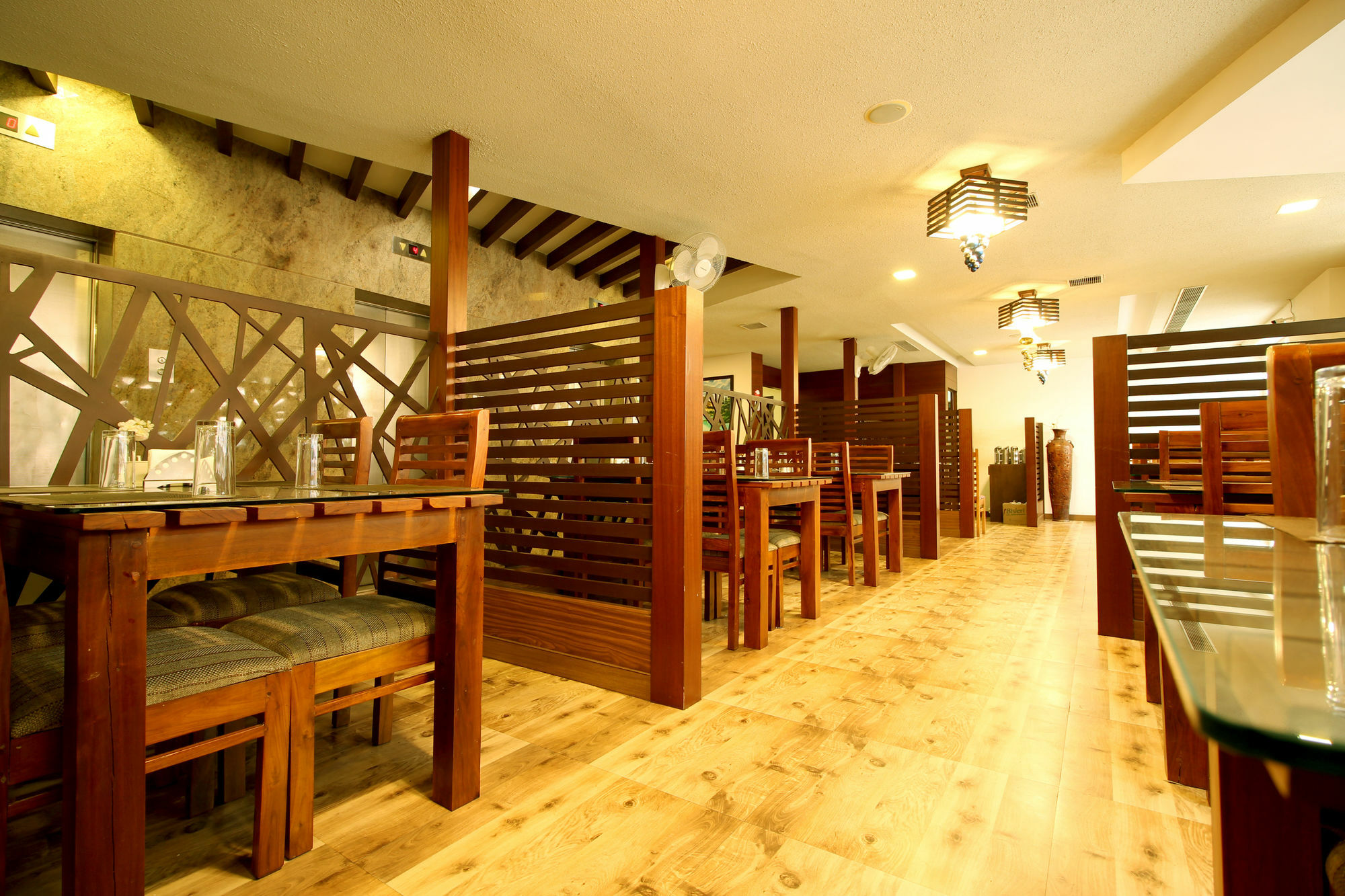 Treebo Trend Edge St Marks Road Bangalore Buitenkant foto